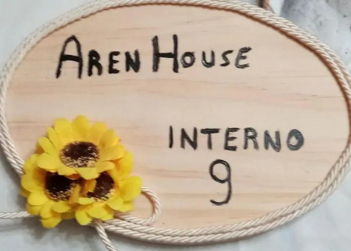 Arenhouse