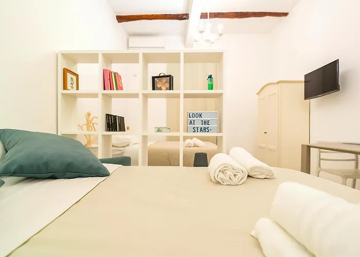 Napulitandream Santachiara Flat